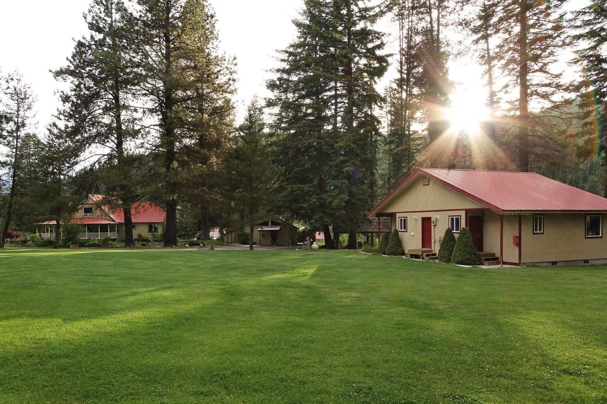 Pine River Ranch B&B Leavenworth Exterior photo